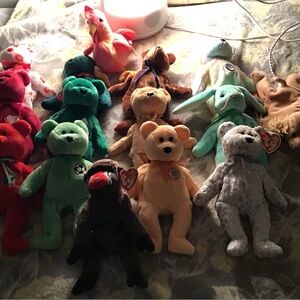 Assorted Beanie Baby Plush Lot - Multi Color Bears and Animals